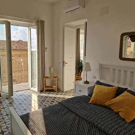 Penelope Apartment *