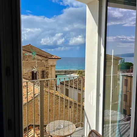 Penelope Apartment *