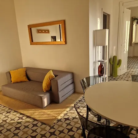 Penelope Apartment *